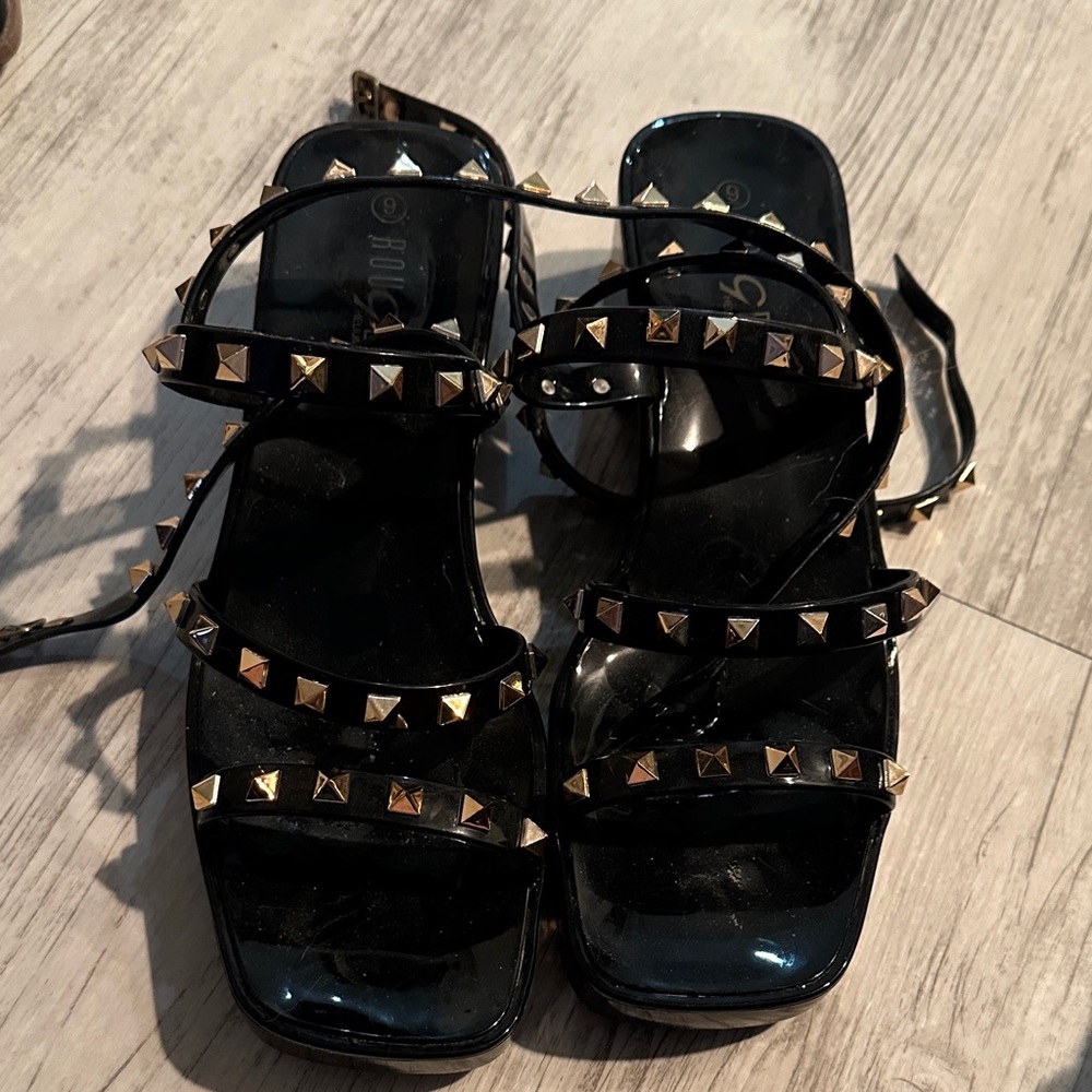 Chic Black Studded Women's Sandals